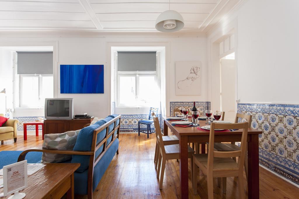 Joivy Classic 3Br Home With Workspace In Chiado, 2Mins From Baixa-Chiado Subway Apartment Lisbon