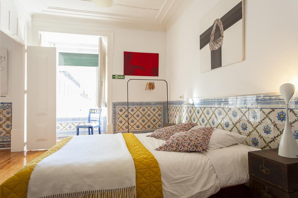 Apartment Joivy Classic 3Br Home With Workspace In Chiado, 2Mins From Baixa-Chiado Subway *