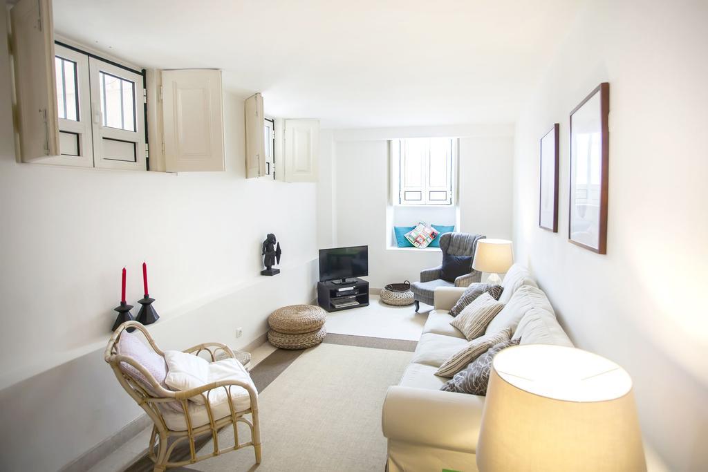 Lovelystay - Castle Hill Apartment Lisbon
