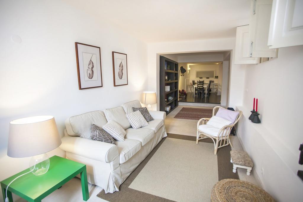 Lovelystay - Castle Hill Apartment *