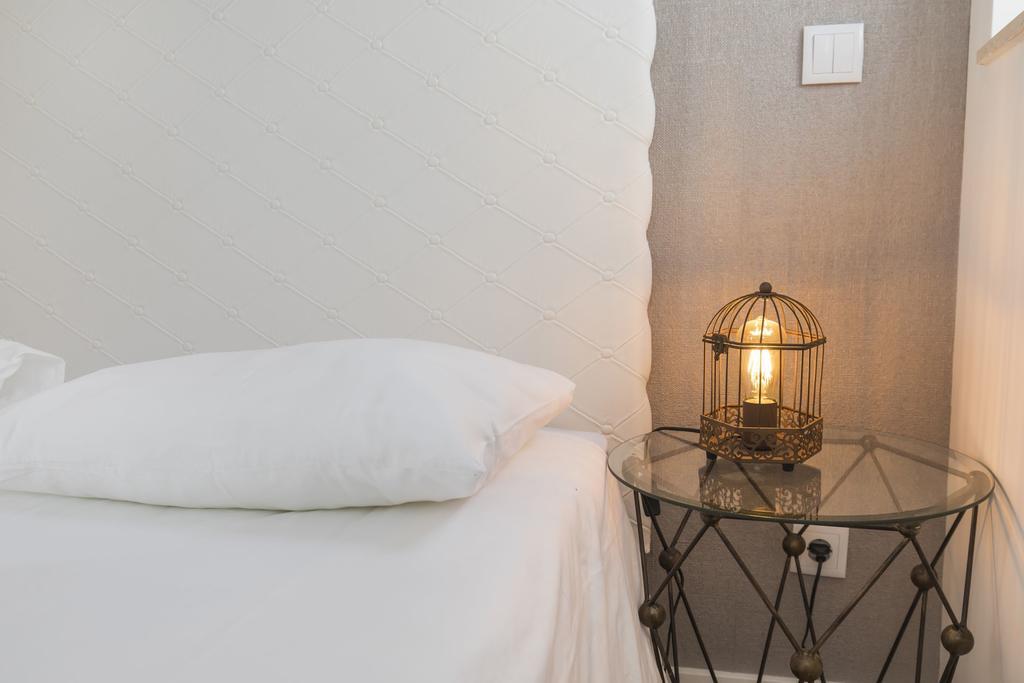 Lovelystay - 2bed Looking Good In Bairro Alto Apartment Lisbon