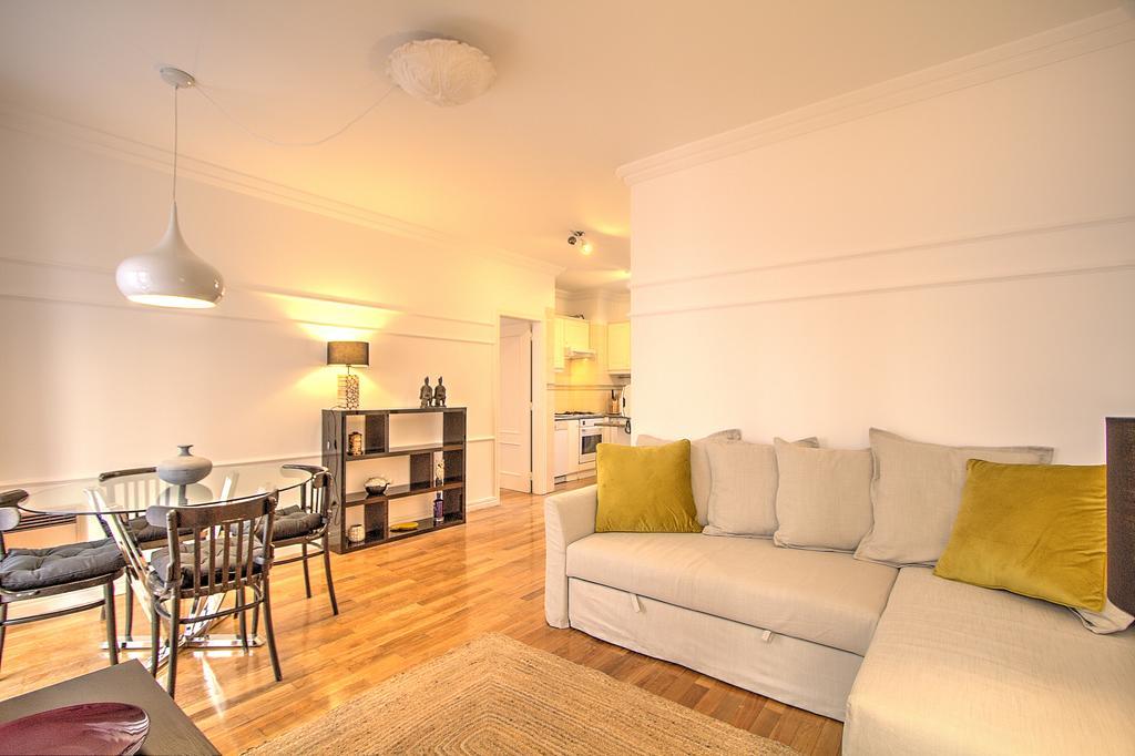 Apartment Heart Of Bairro Alto-live Like A Local *