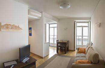 Chiado Hotel *