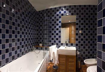Hotel Chiado *