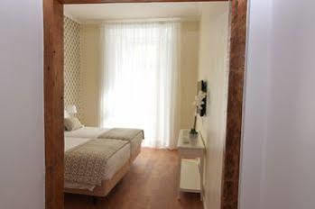 Chiado Dream 3* Lisbon
