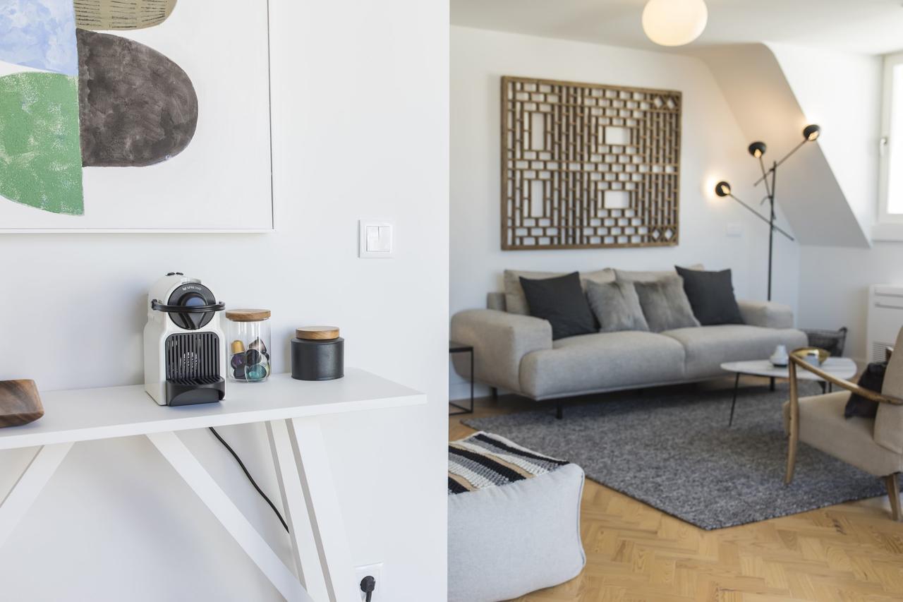 Lovelystay - Penthouse On The Tagus In Alfama Lisbon