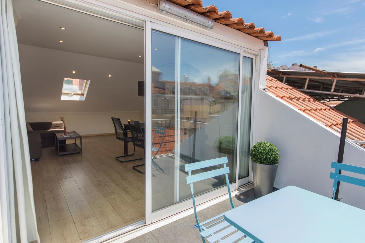 Apartment Martim Moniz Charming By Village Lisbon