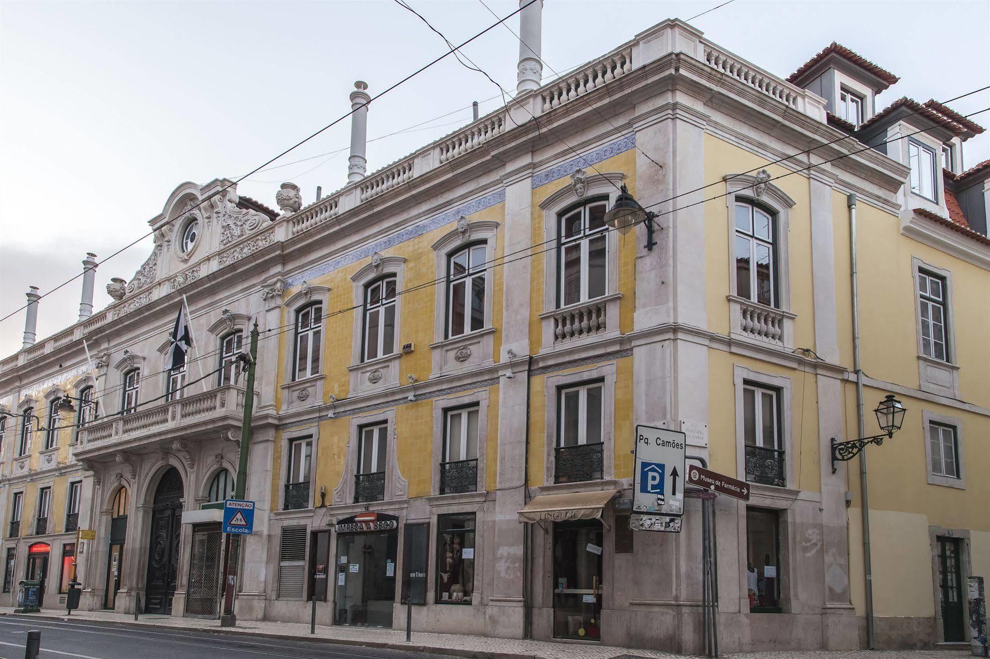 Palacio Camoes - Serviced