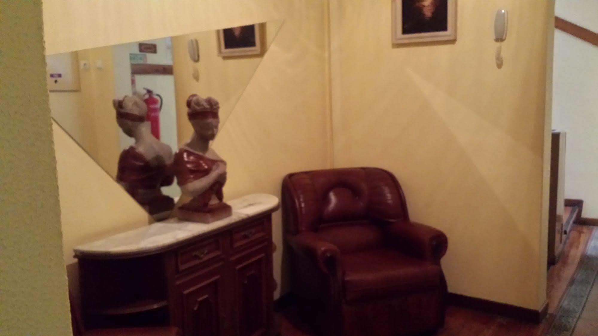 Pensao Residencial Flor Dos Cavaleiros Guest house Lisbon