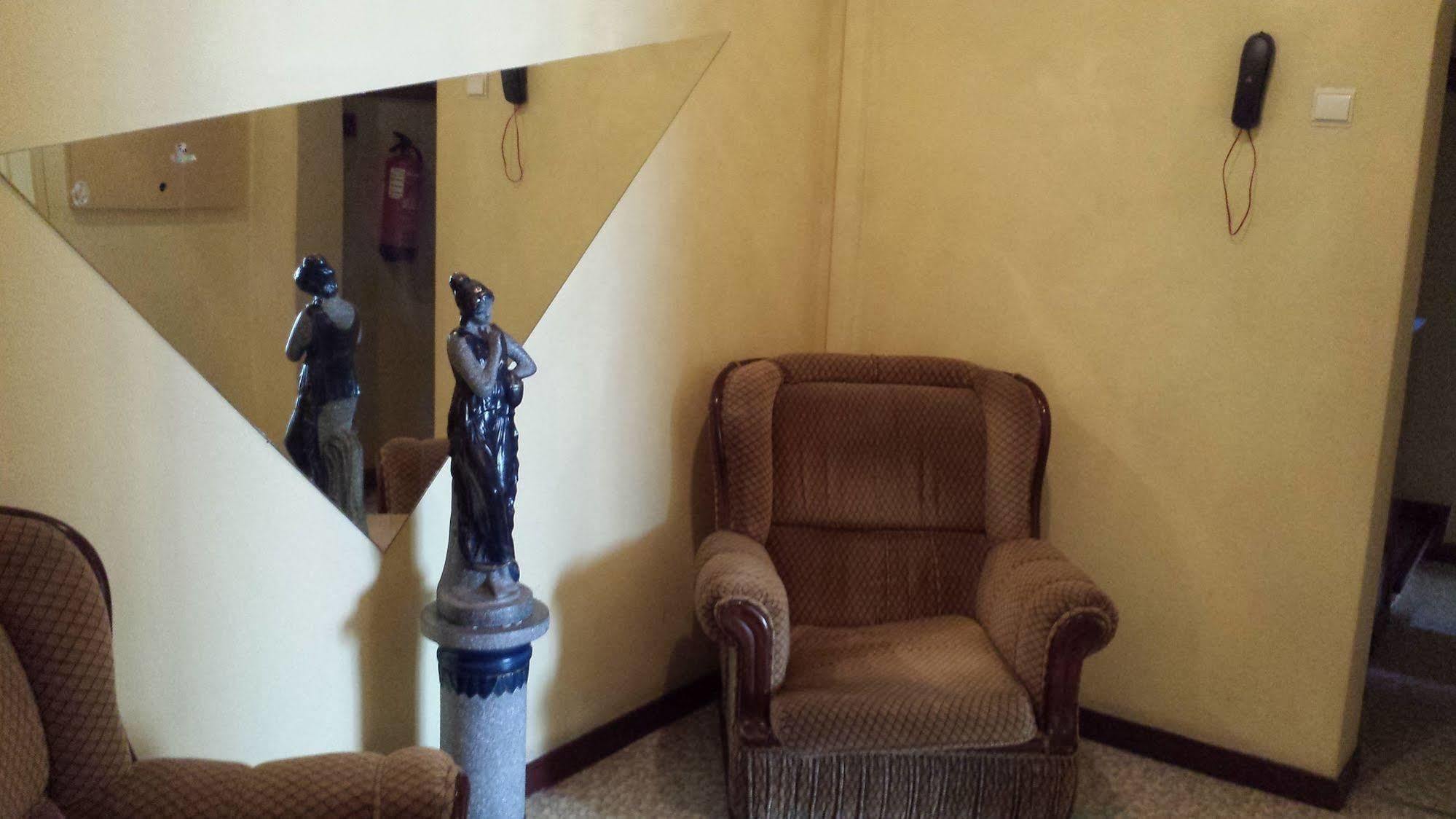 Pensao Residencial Flor Dos Cavaleiros Guest house