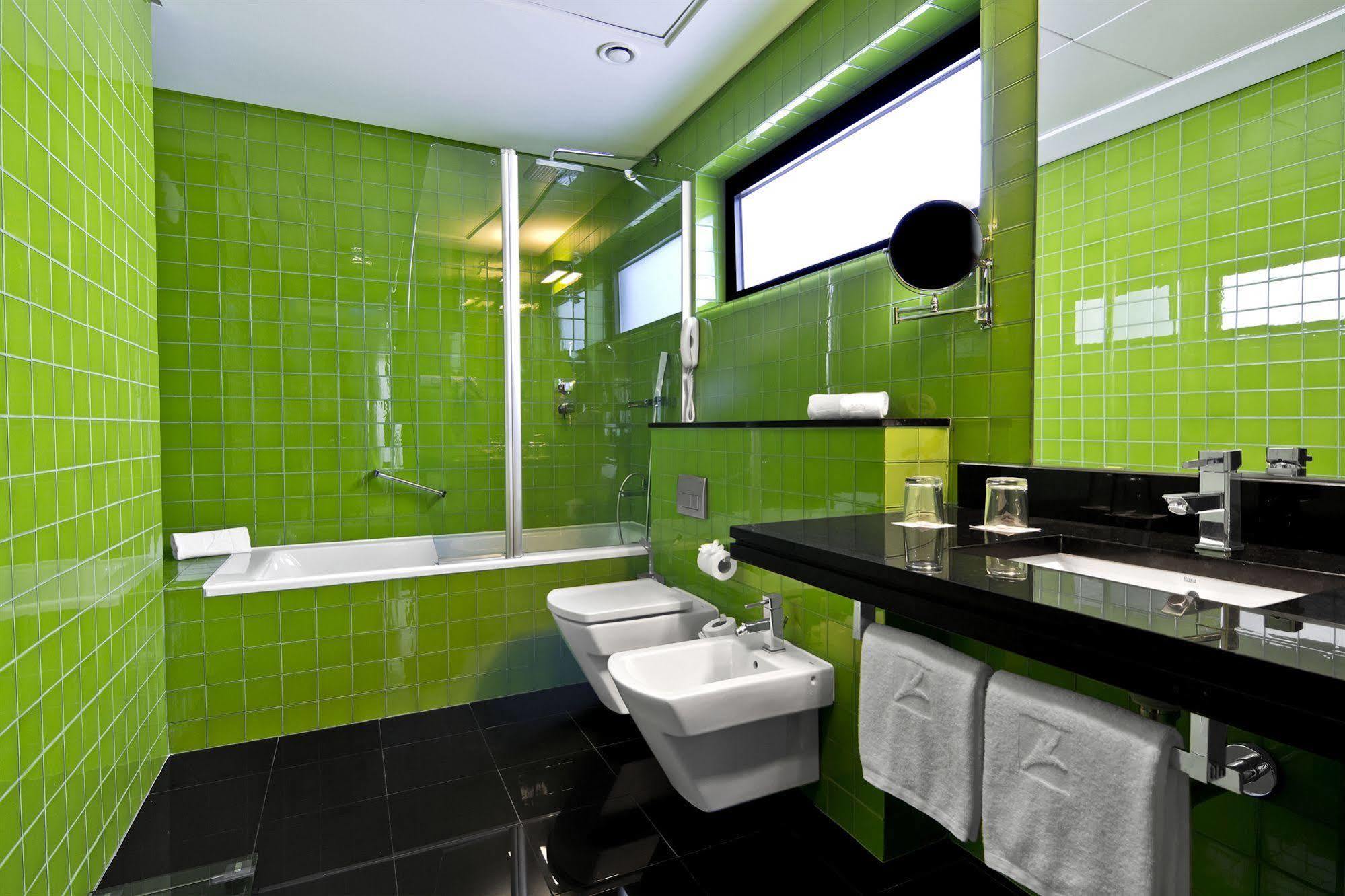 Sana Capitol Hotel 3*