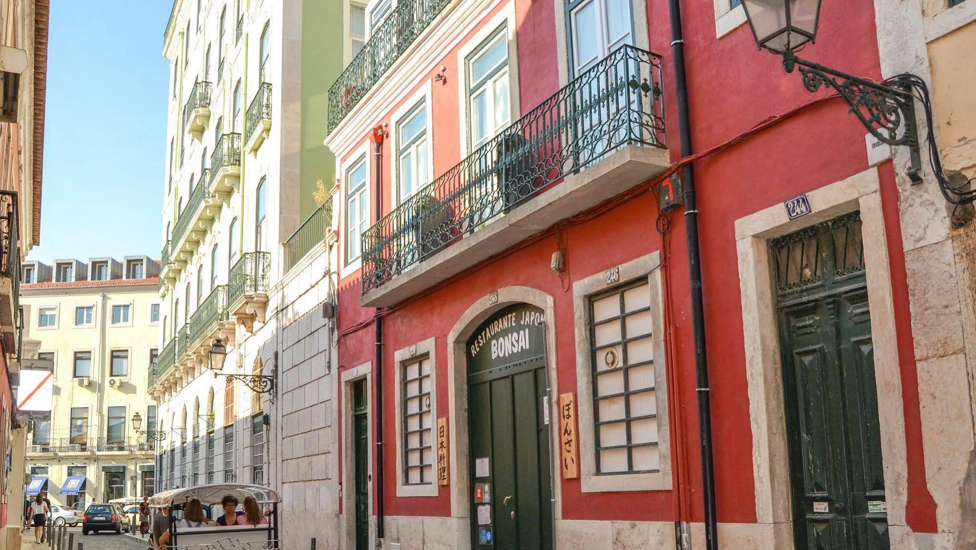 Guest house Bairro Alto 2*