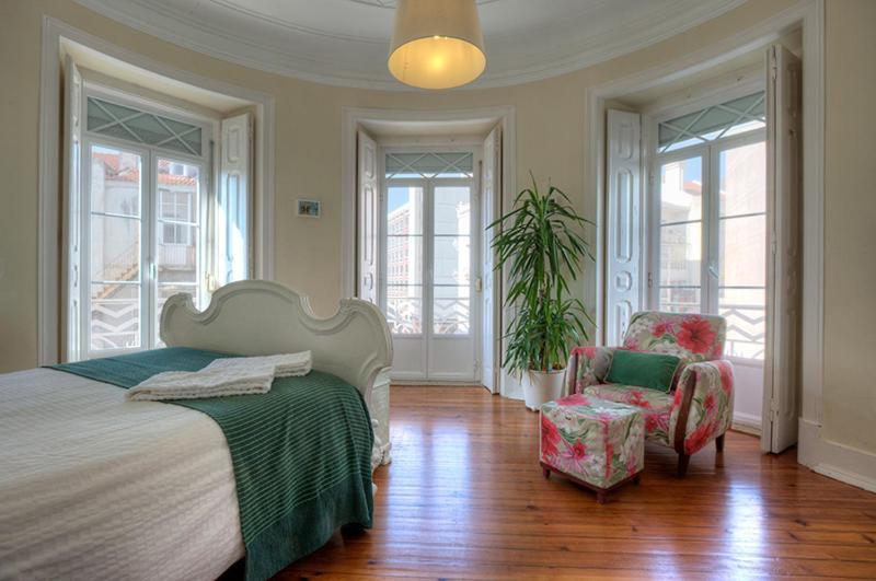 Angola 1 - 6 Bedrooms * Lisbon