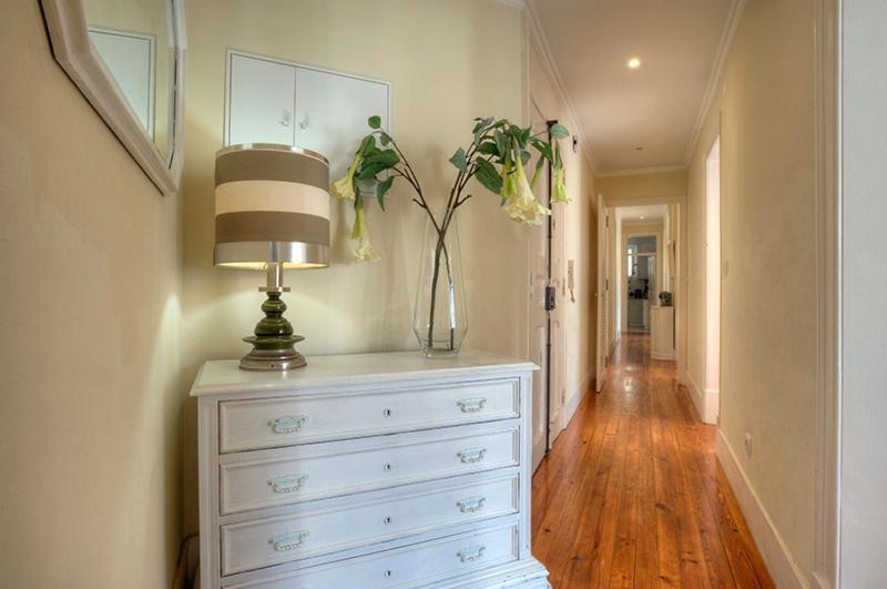 Angola 1 - 6 Bedrooms Apartment Lisbon