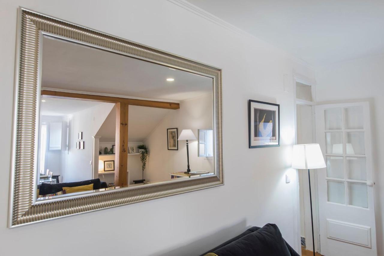 Lovelystay - Bairro Alto Terrace Wonder Apartment *