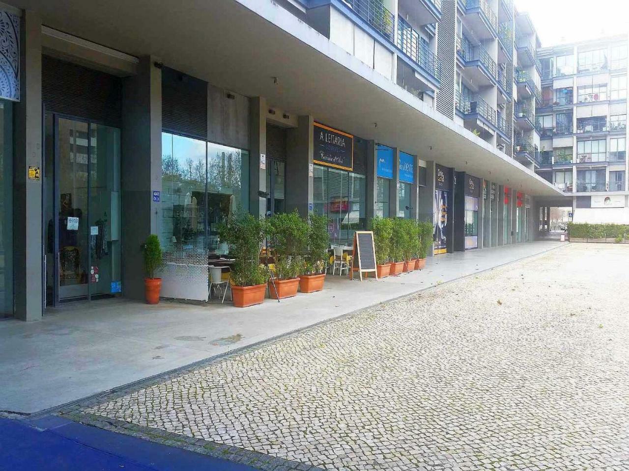 Parque Nacoes Prime 13 *