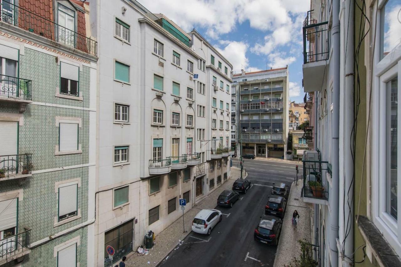 Lovelystay - Wide & Bright 4 Families Apartment