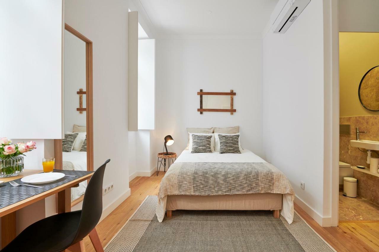 Apartment Rosario In Graca Lisbon
