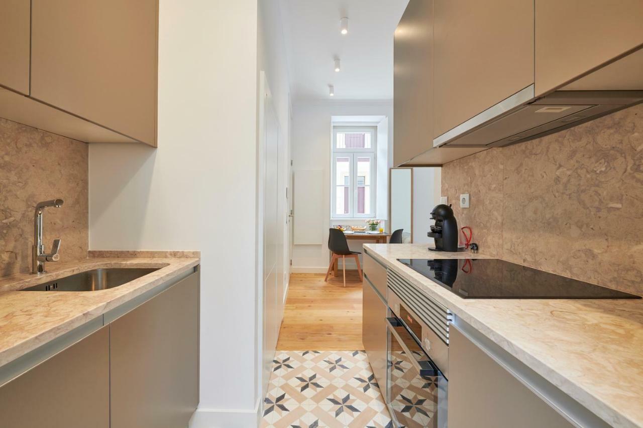 Apartment Rosario In Graca Lisbon