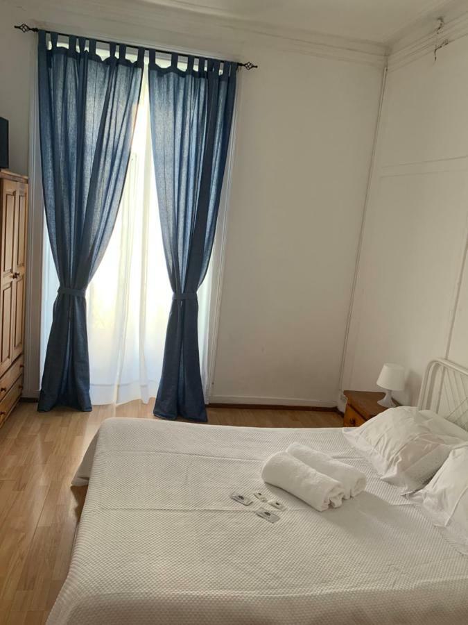 Residencia Whitelove Guest house