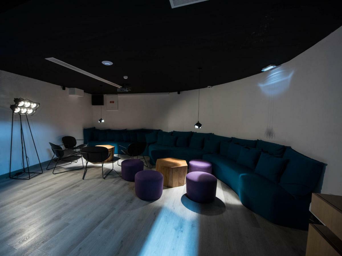 Room00 * Lisbon