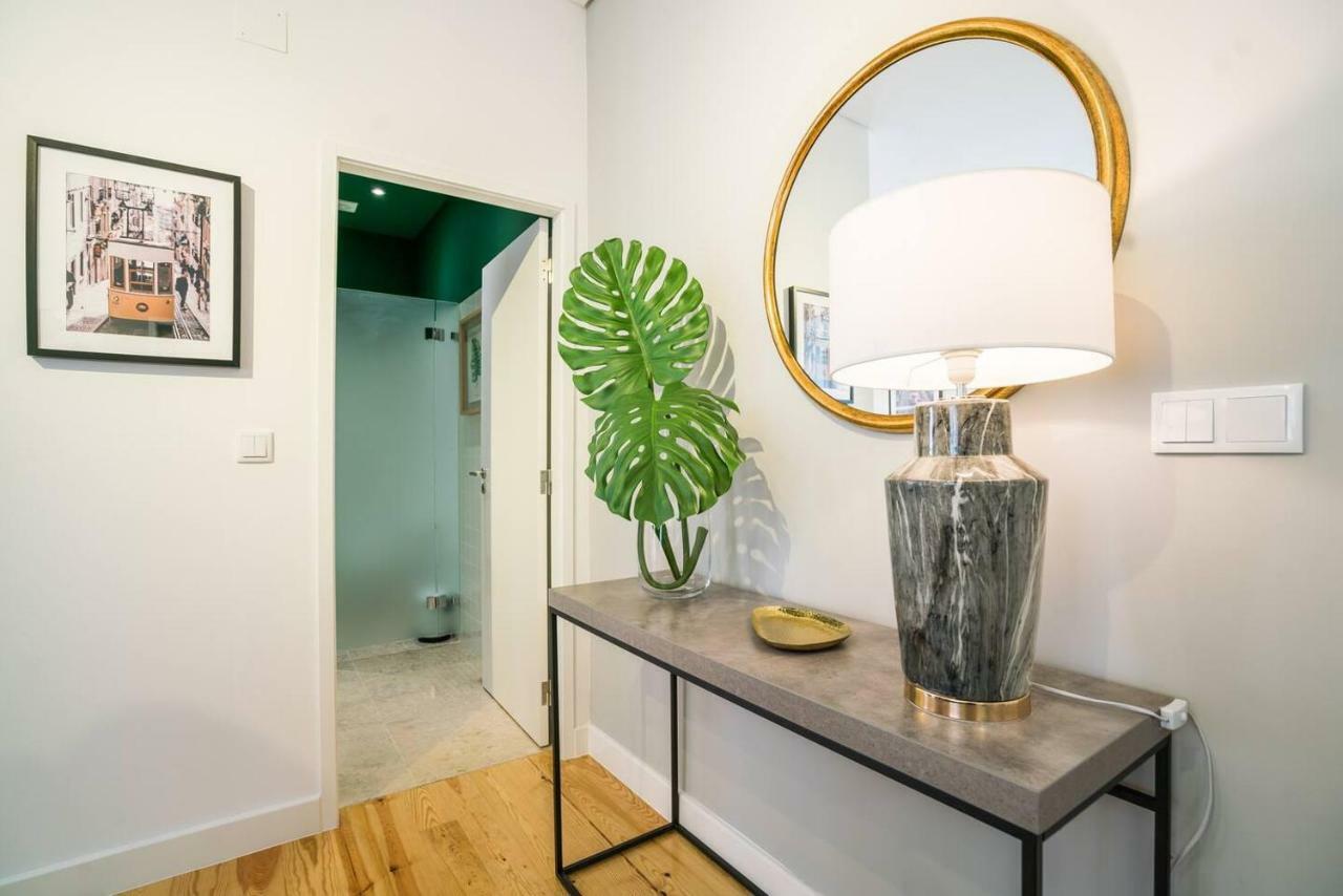 Modern In Chiado Apartment