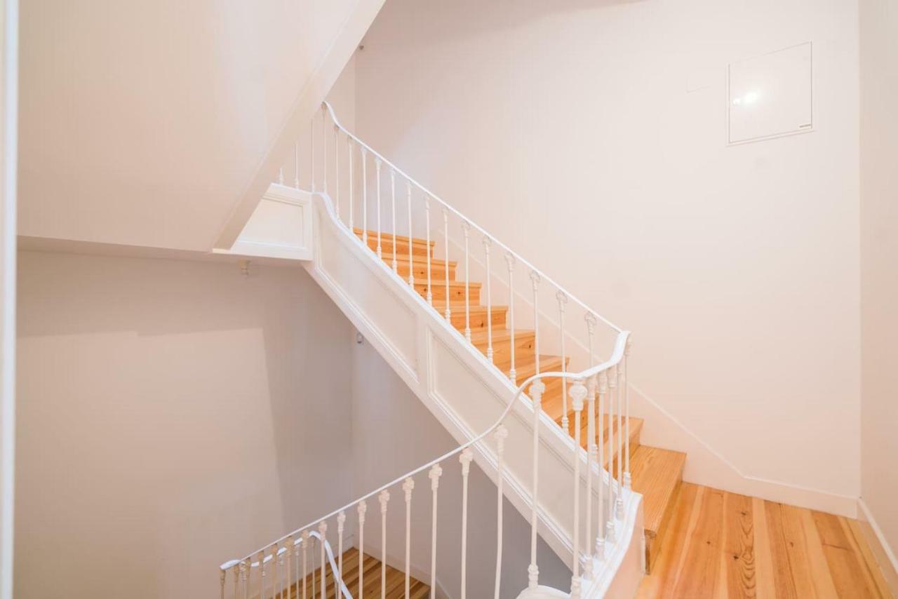 Apartment Modern In Chiado