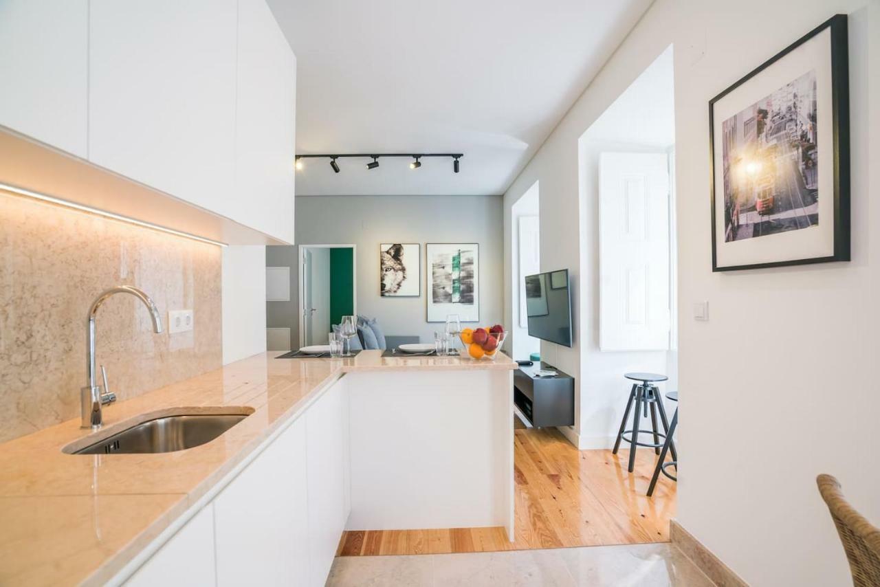 Apartment Modern In Chiado Lisbon