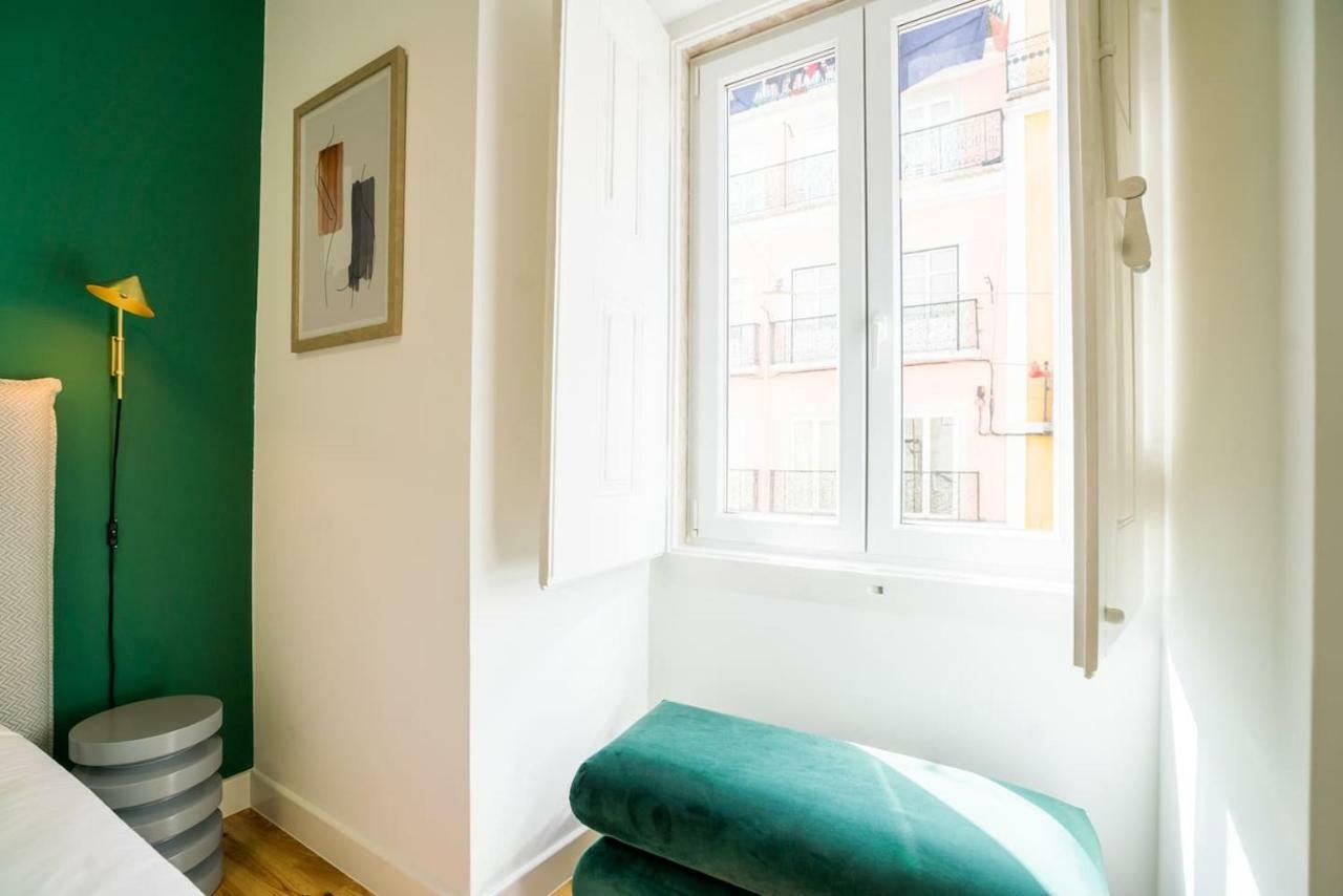 Modern In Chiado Apartment