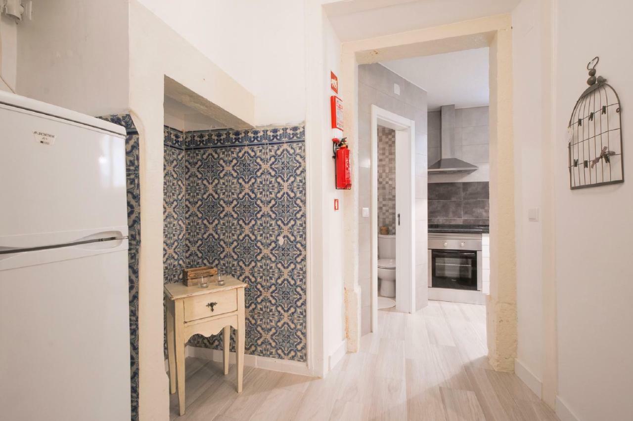 Trendy Alcantara Apartment