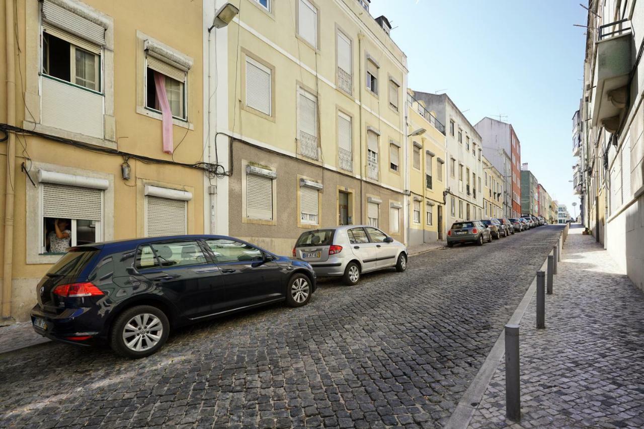 Trendy Alcantara Apartment Lisbon