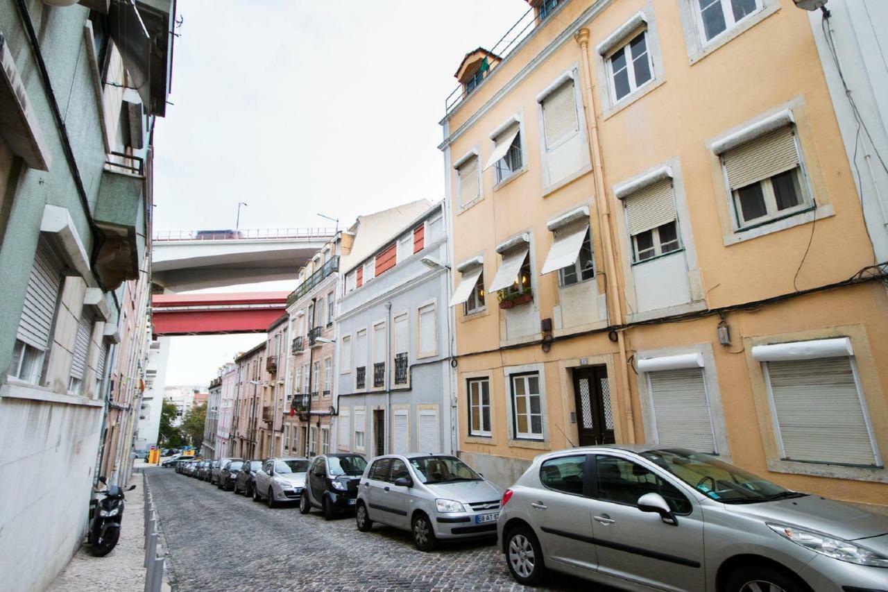 Trendy Alcantara Apartment Lisbon