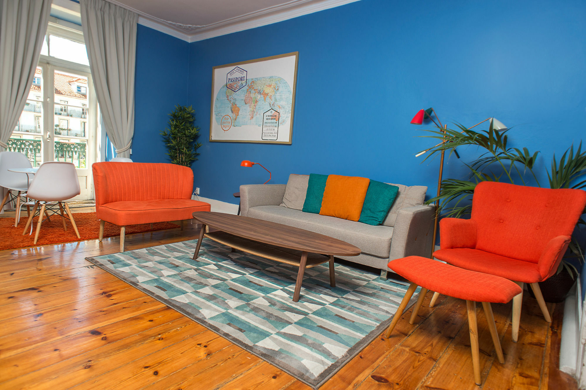 Passport Hotel