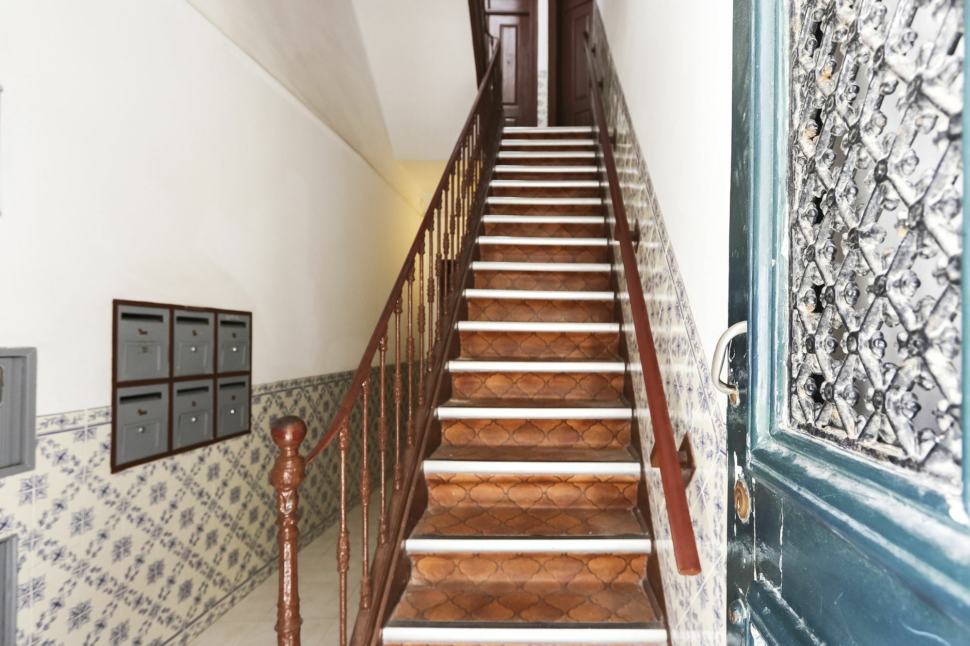 Typical Mouraria By Homing Apartment