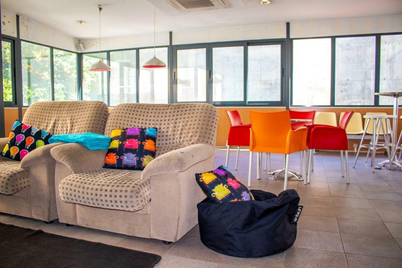 Hi - De Juventude Hostel