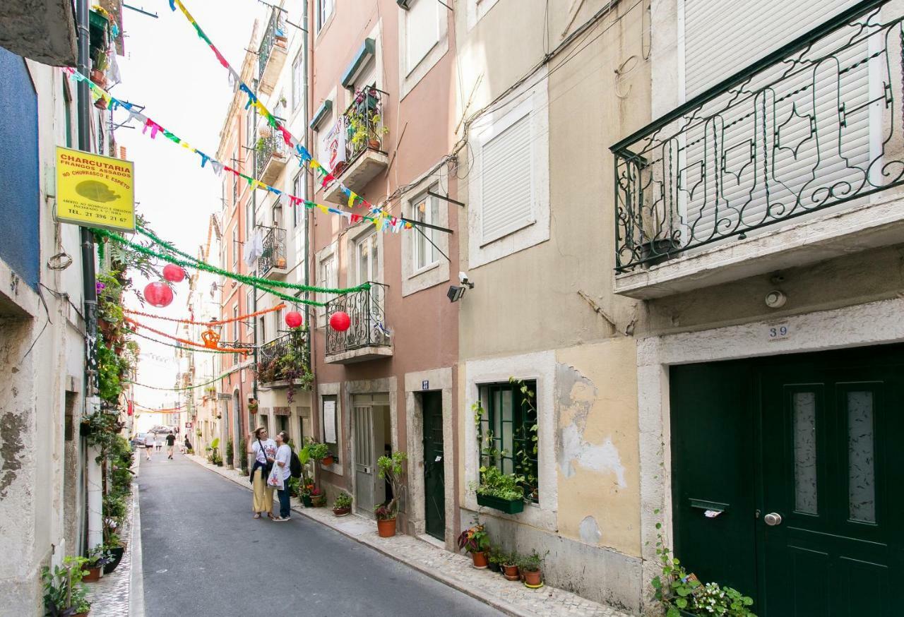 Street - Lovely Historic Center Lisbon