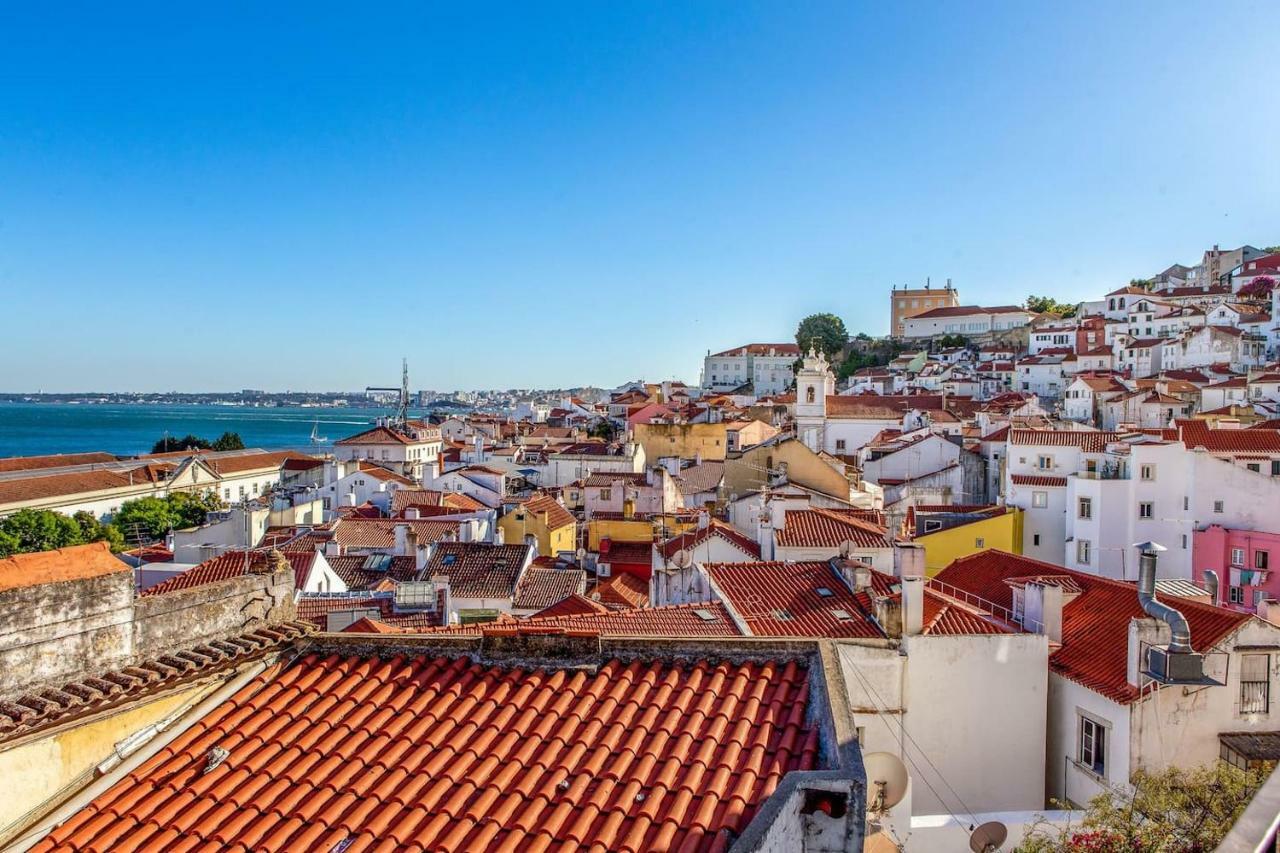 Apartment Lovelystay - Traditional Alfama View