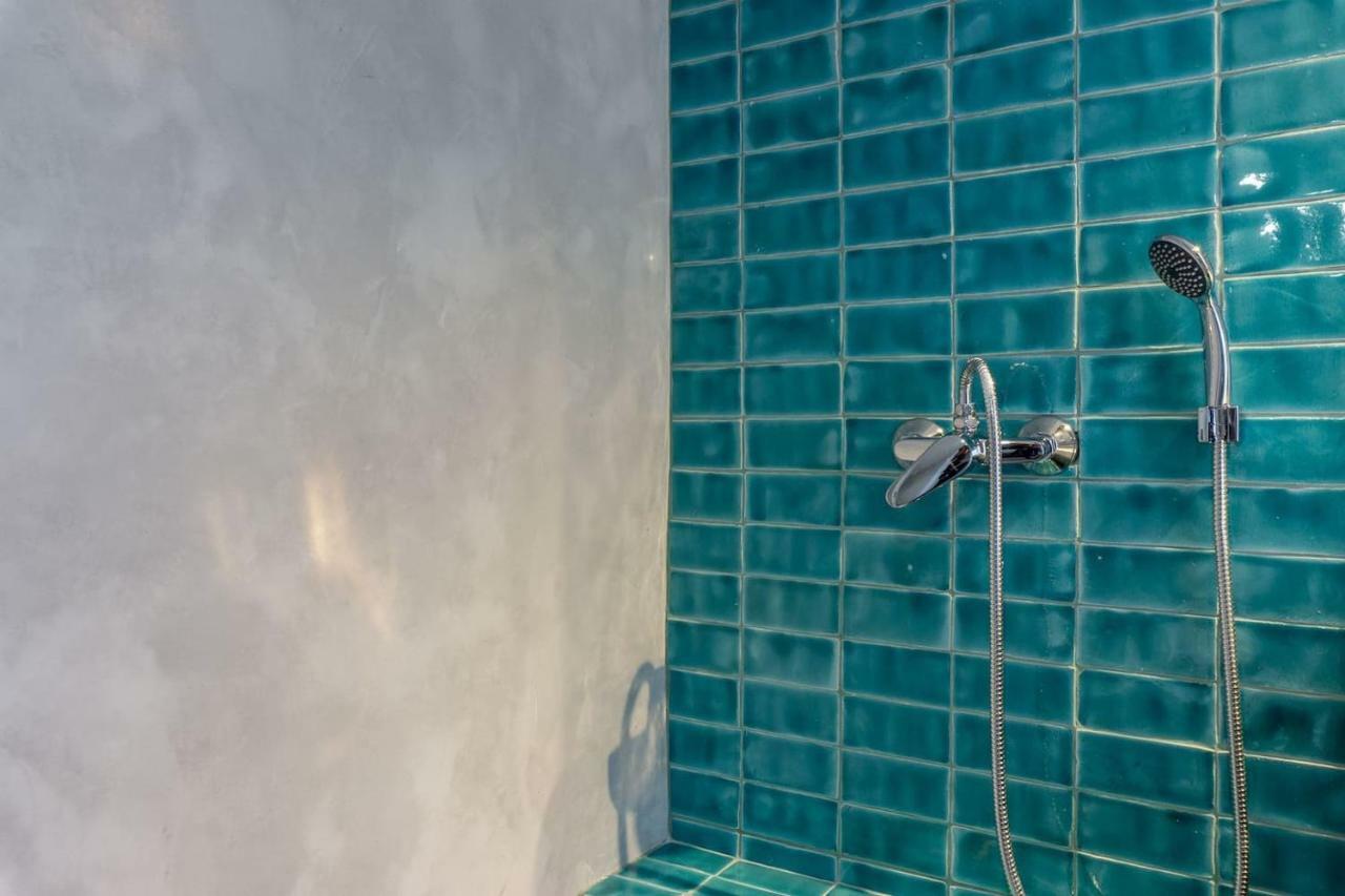 Lovelystay - Traditional Alfama View * Lisbon