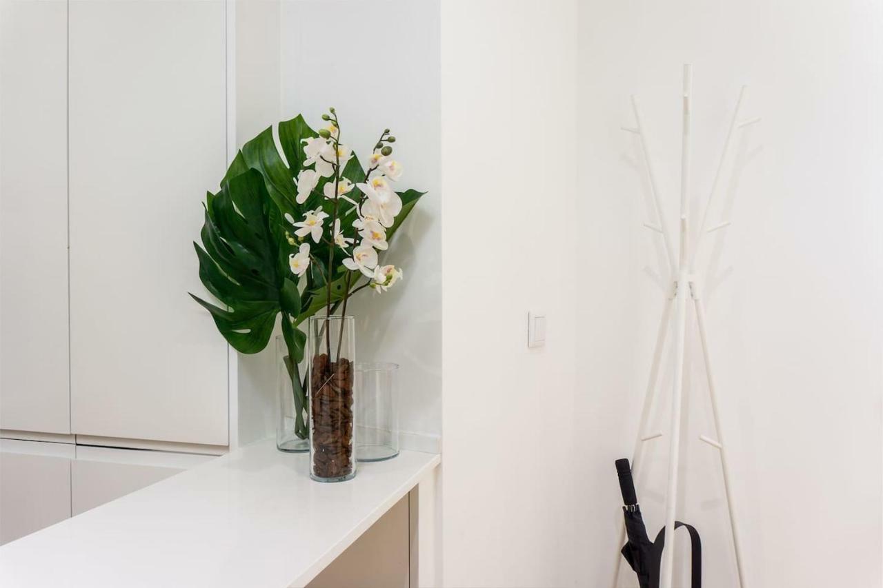 Lovelystay - Traditional Alfama View Lisbon