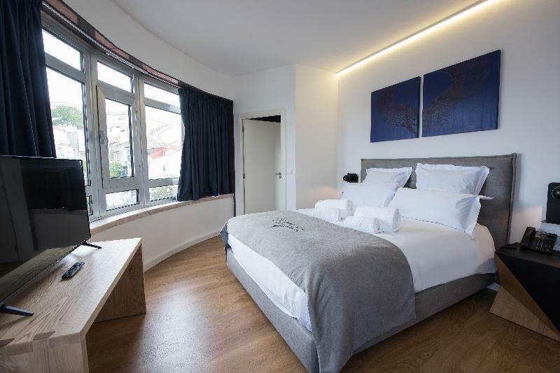 Hostel Room00 *