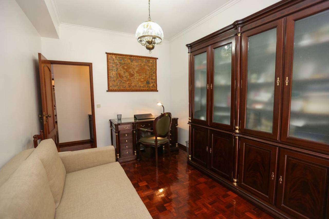 Like-home-t4-bright Benfica Apt-terrace Apartment *
