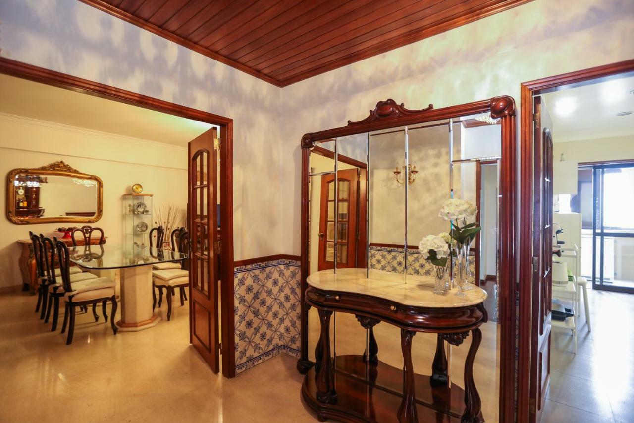Like-home-t4-bright Benfica Apt-terrace Apartment *