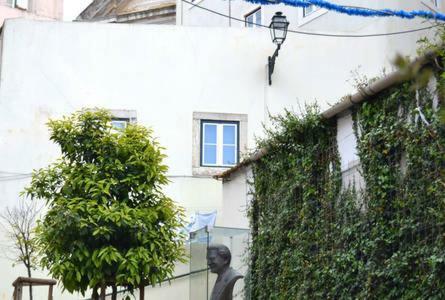 House Mouraria Lisbon