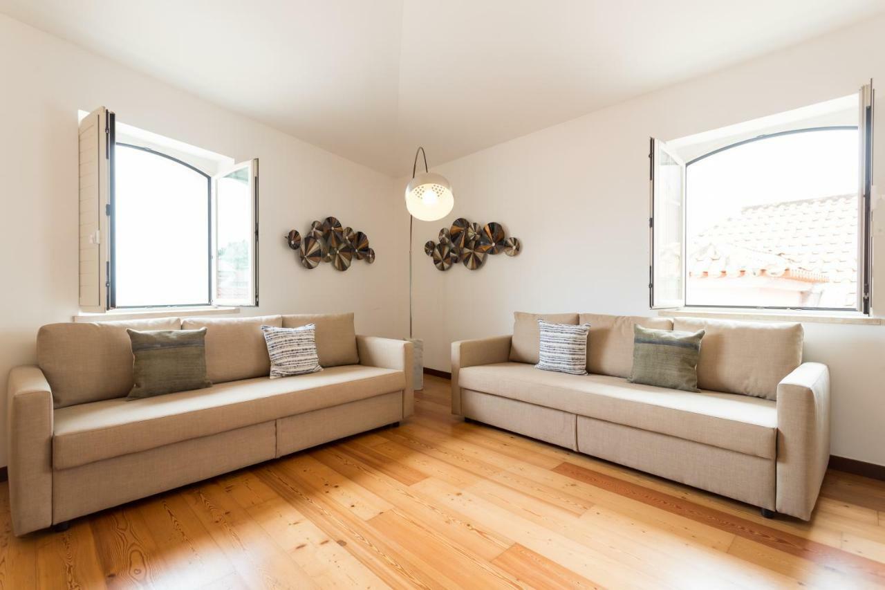 Alfama Modern Two-bedroom W/ River View And Parking - By Lu Holidays Apartment *