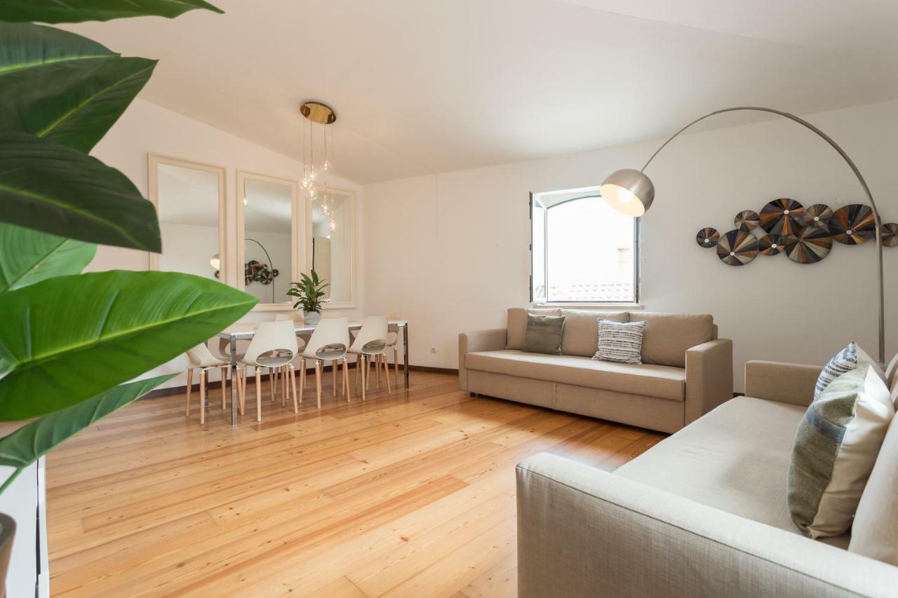 Apartment Alfama Modern Two-bedroom W/ River View And Parking - By Lu Holidays