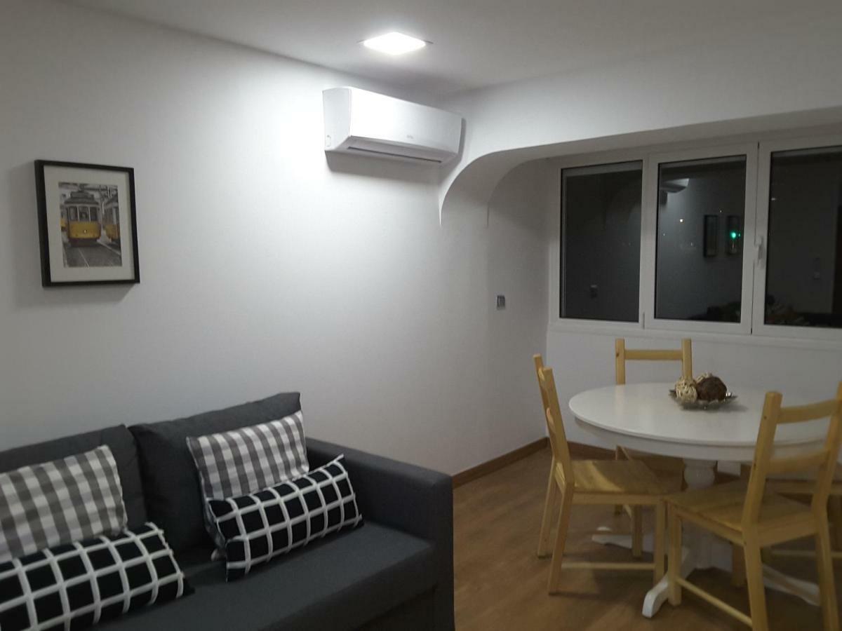 Apartment House Airport