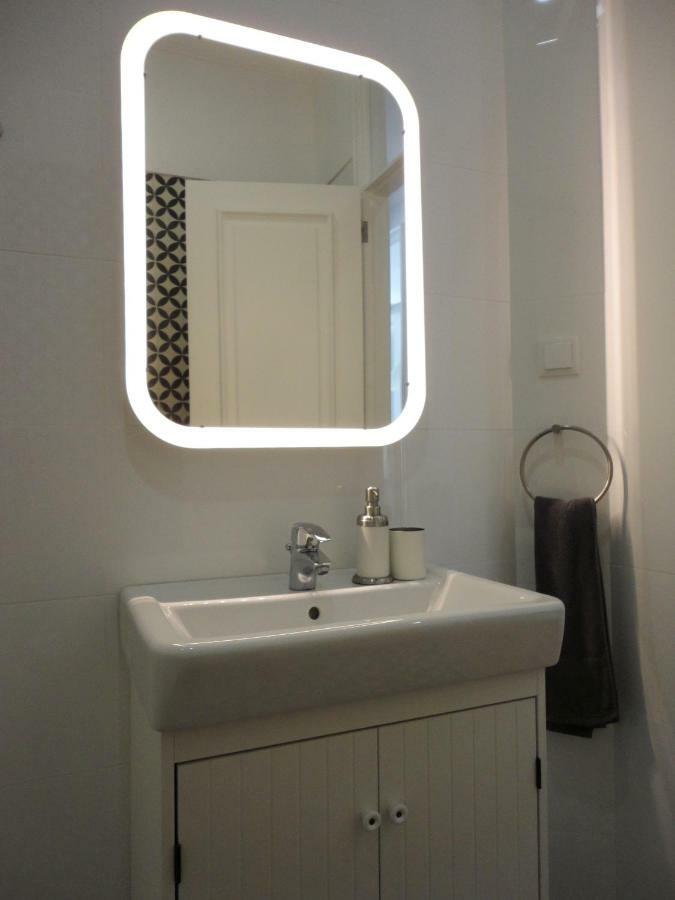 Center Modern Art Apartment Lisbon