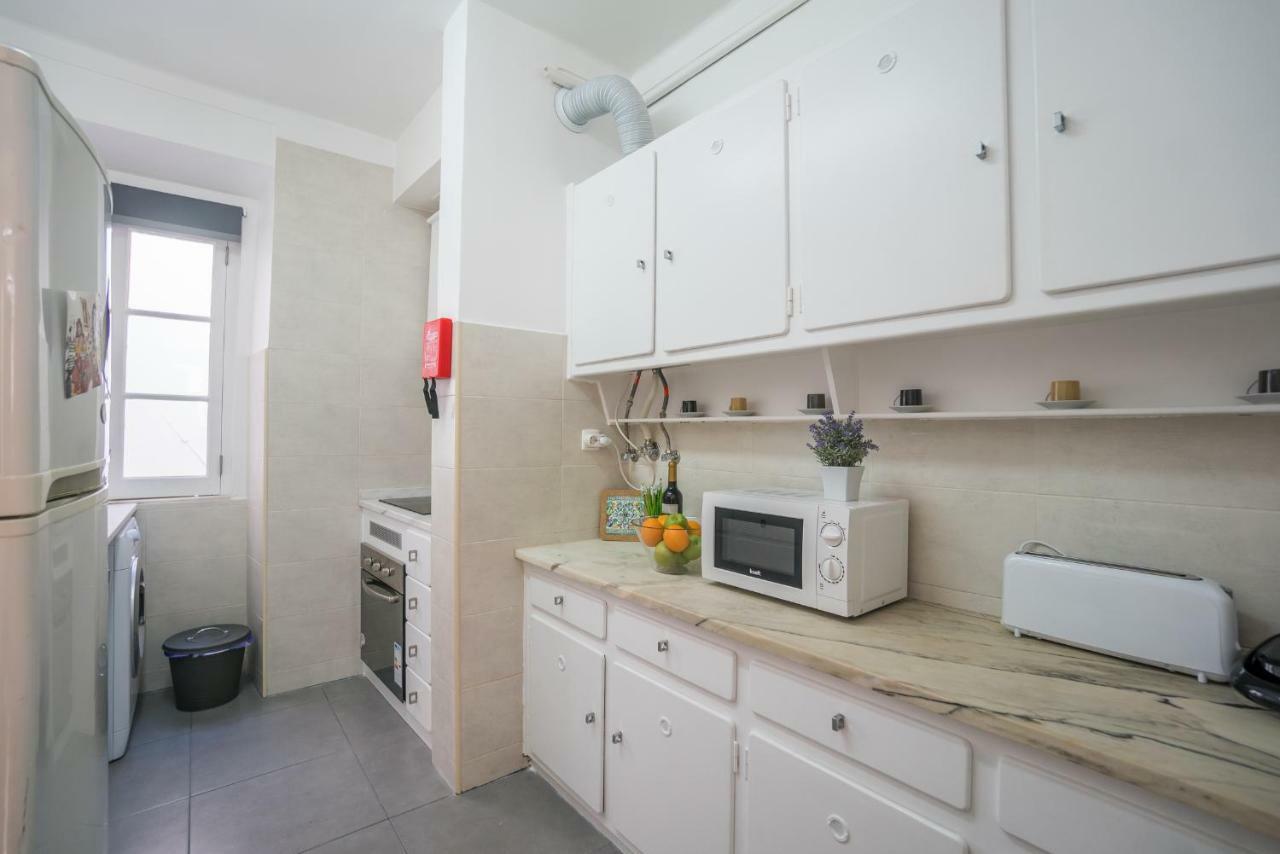 Mouraria 2 Bedroom Apartment Lisbon