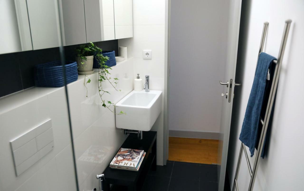 Apartment Santo Amaro's House Lisbon