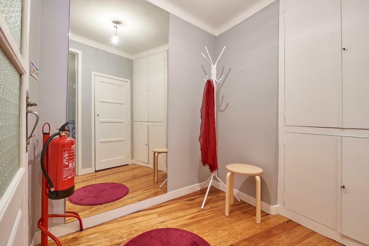 Charming In Alfama Apartment Lisbon